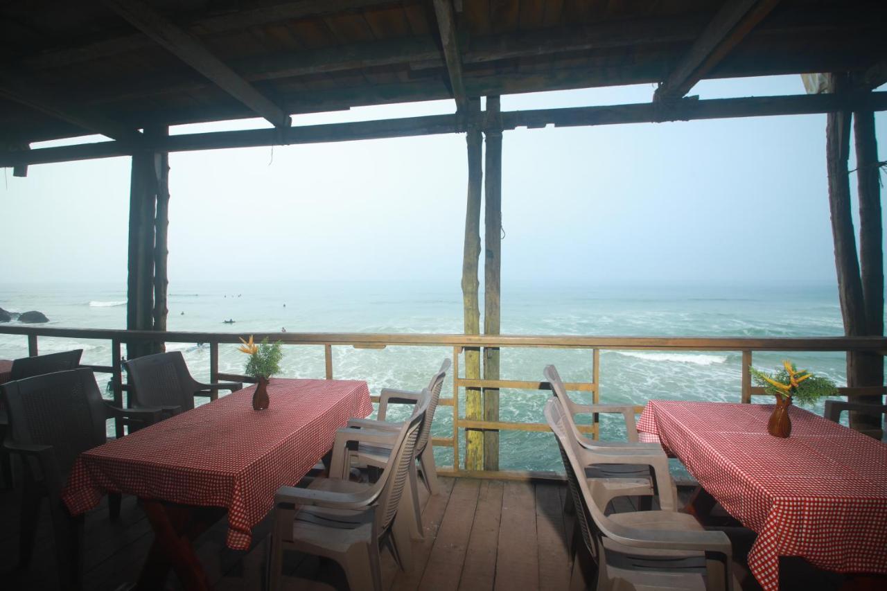 Black Beach Resort Varkala Eksteriør bilde