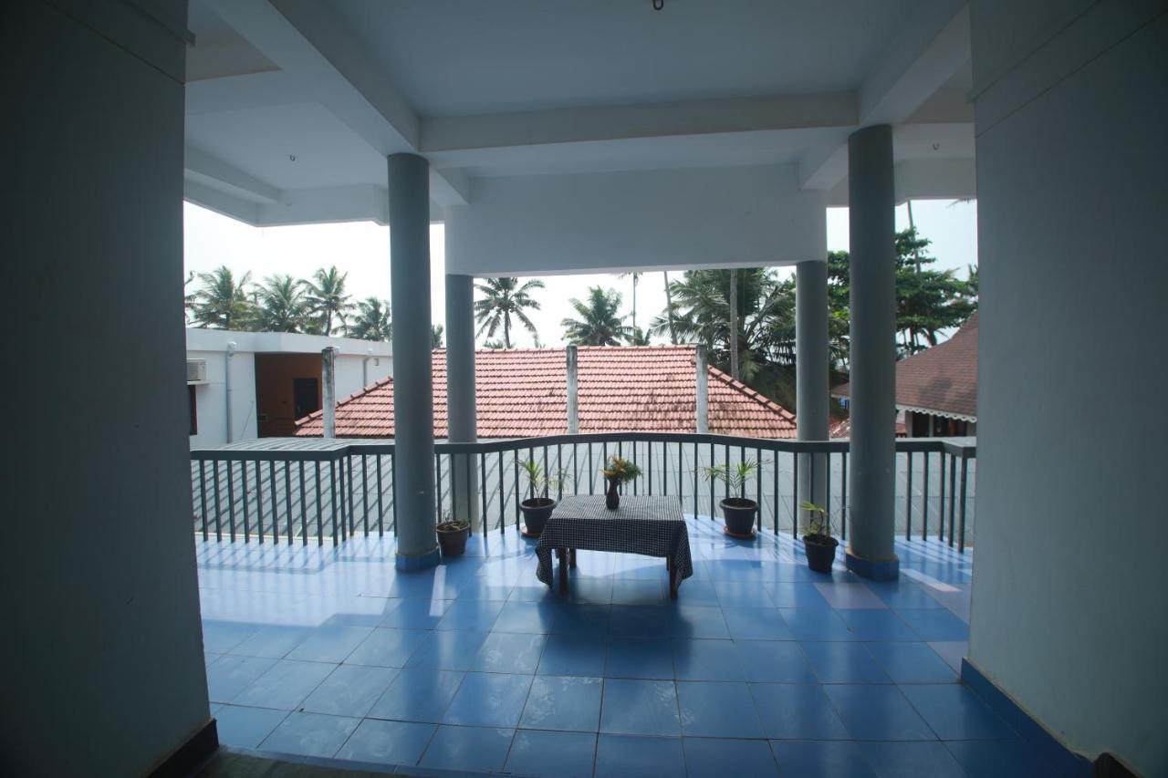 Black Beach Resort Varkala Eksteriør bilde
