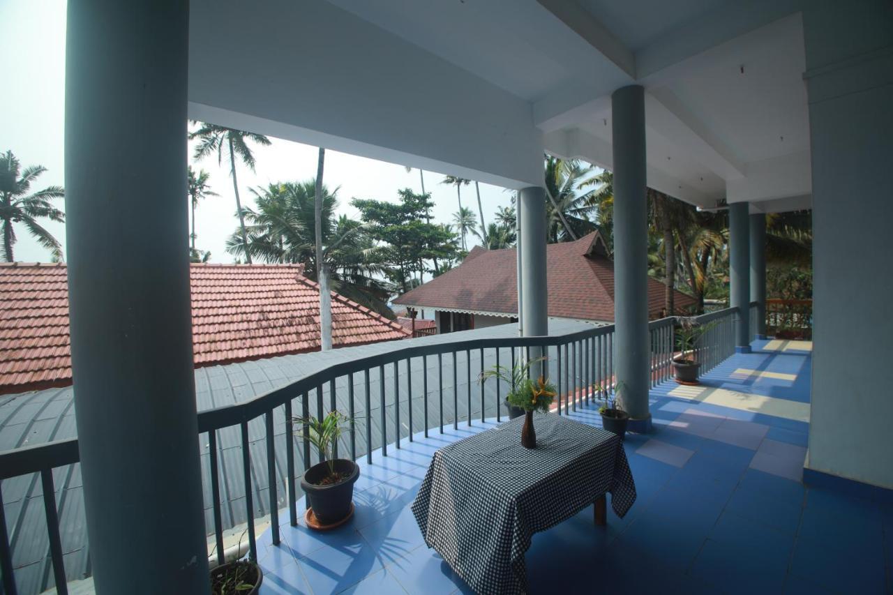 Black Beach Resort Varkala Eksteriør bilde