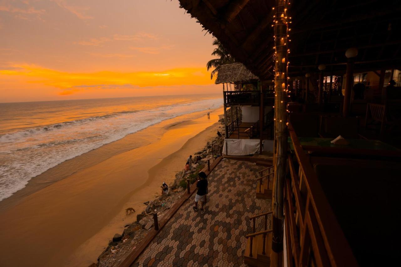 Black Beach Resort Varkala Eksteriør bilde